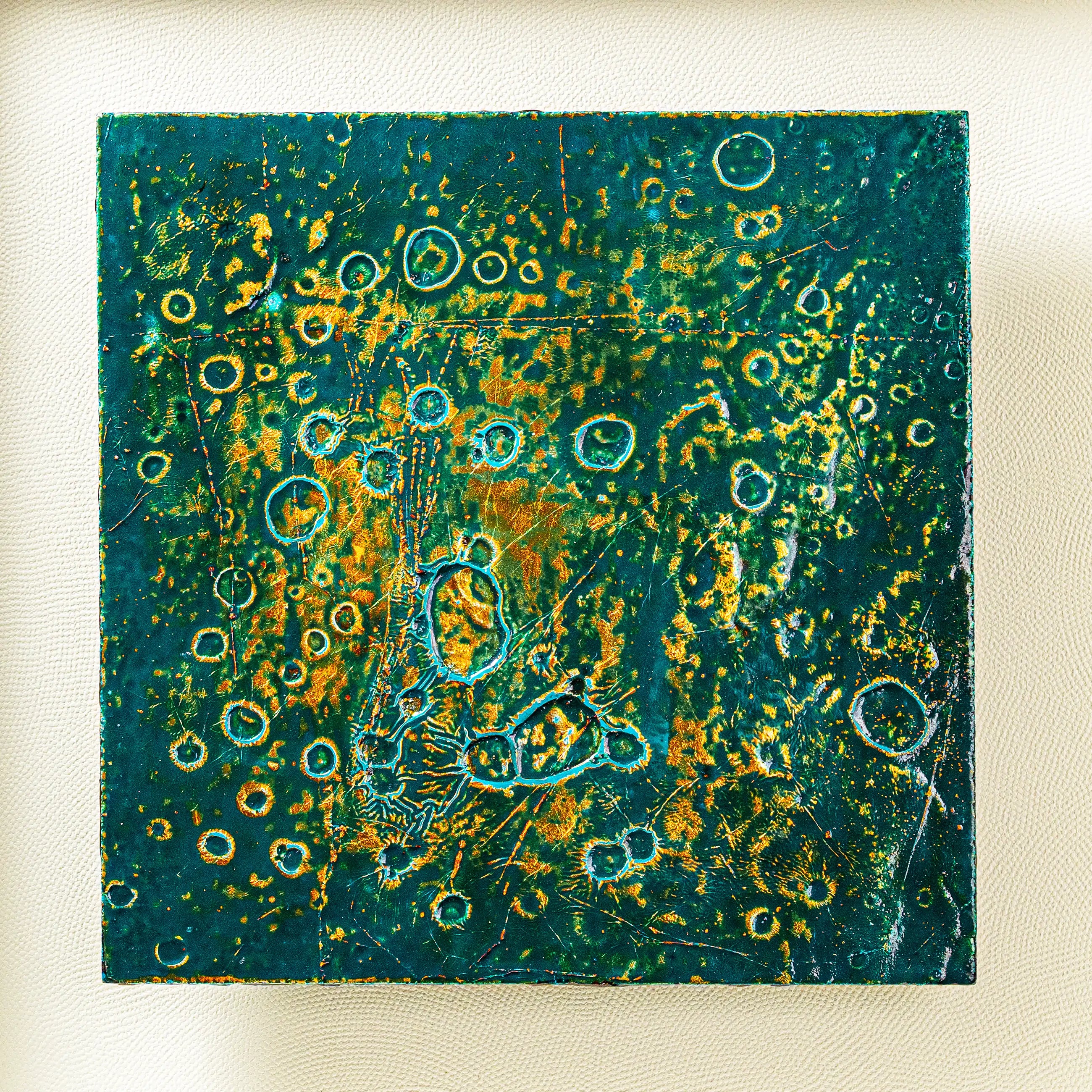Close-up of Golden Rain art print canvas core revealing handcrafted aluminum foil layers with fluid water element movement and rich metal element mineral texture.