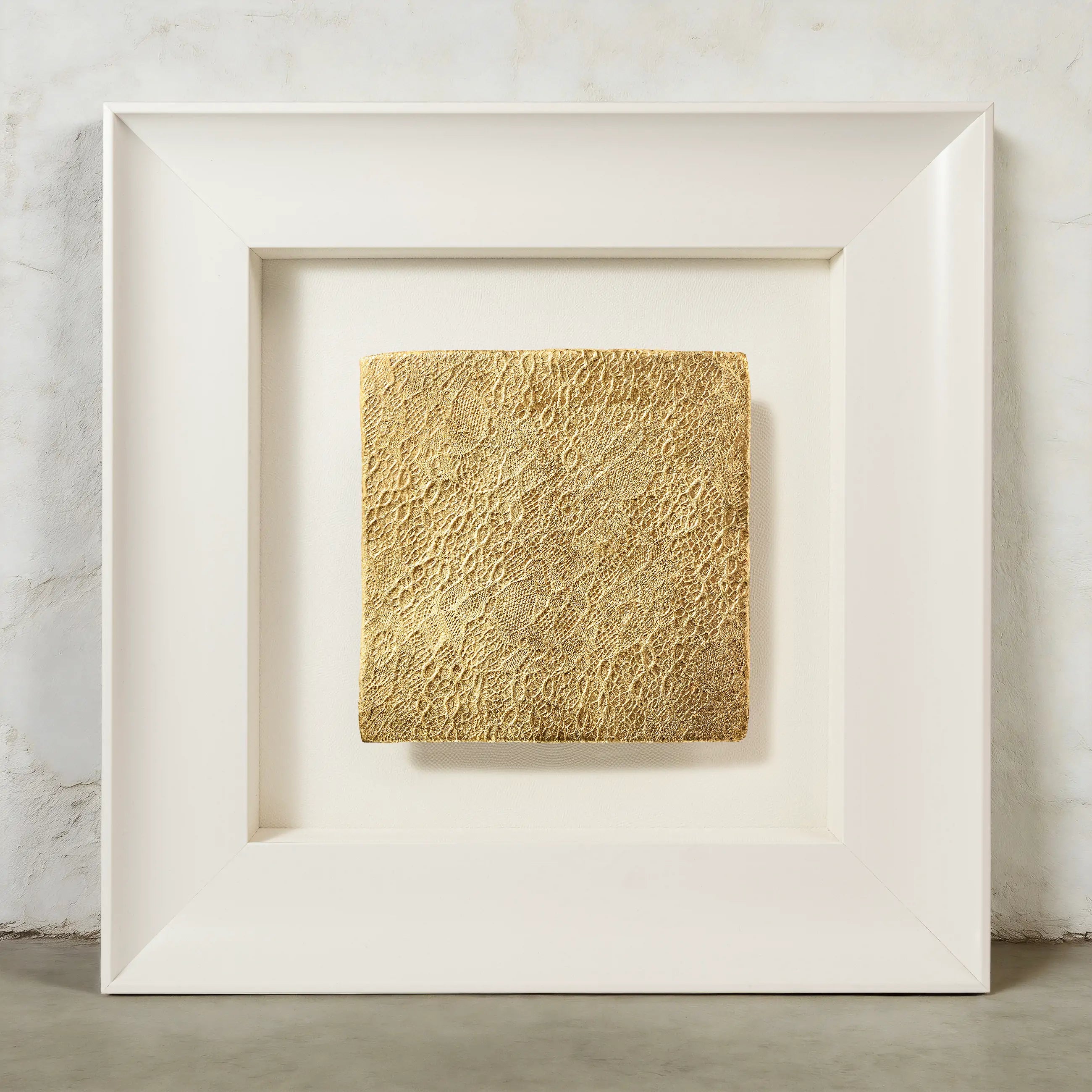 Tendril — Gilded Foil · Aura Frame